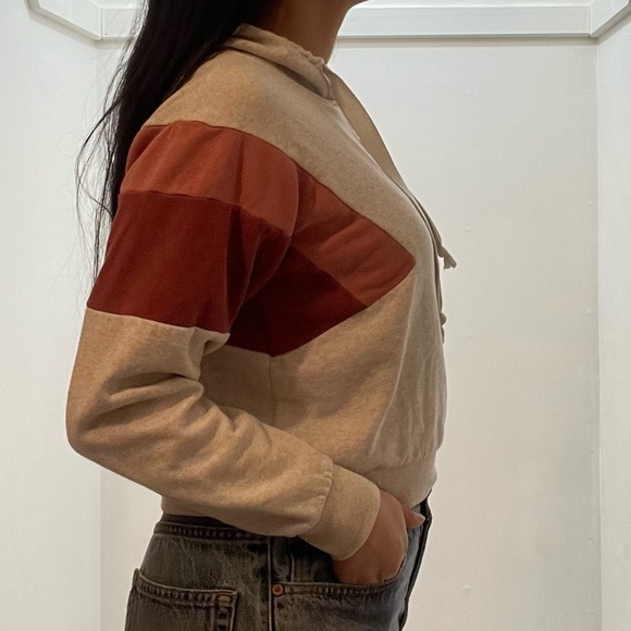 💗 Pink Rose Women’s Crop Hoodie Sweater - Size Medium - Picture 4 of 11